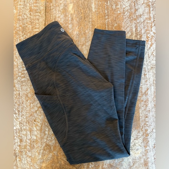 Lululemon Invigorate High-Rise Tight 25" size 6 - Picture 9 of 10